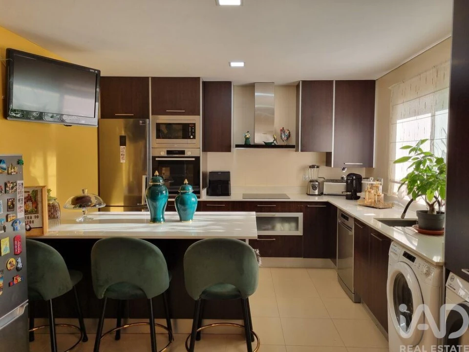 Moradia T4 para Venda em Poiares (Santo Andre) Foto 20