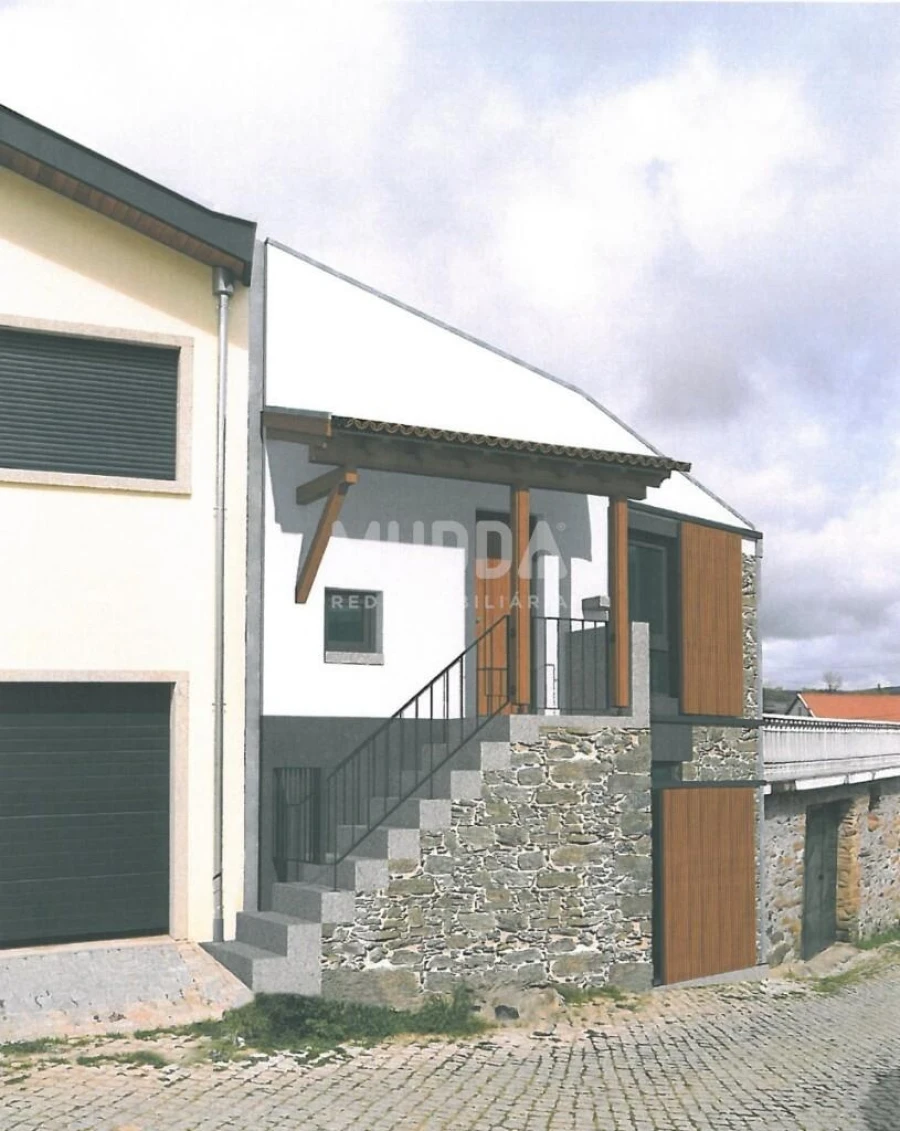 Moradia T1 para Venda em Podence e Santa Combinha Foto 3