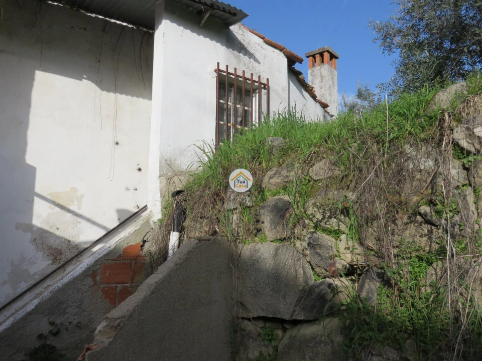 Moradia T1 para Venda em Três Povos Foto 13