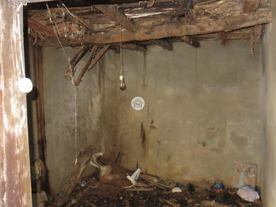 Moradia T1 para Venda em Três Povos Foto 22