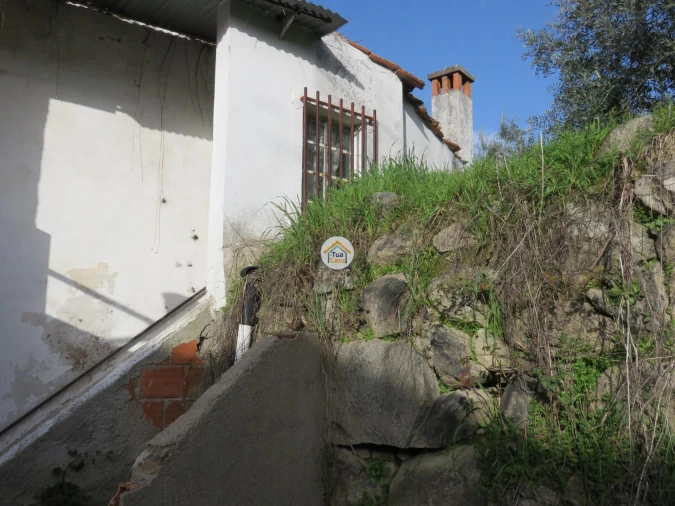 Moradia T1 para Venda em Três Povos Foto 13