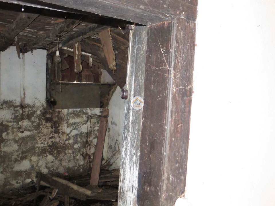 Moradia T1 para Venda em Três Povos Foto 21