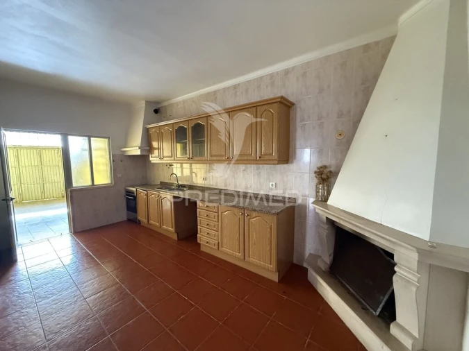 Moradia T2 para Venda em Pernes Foto 11