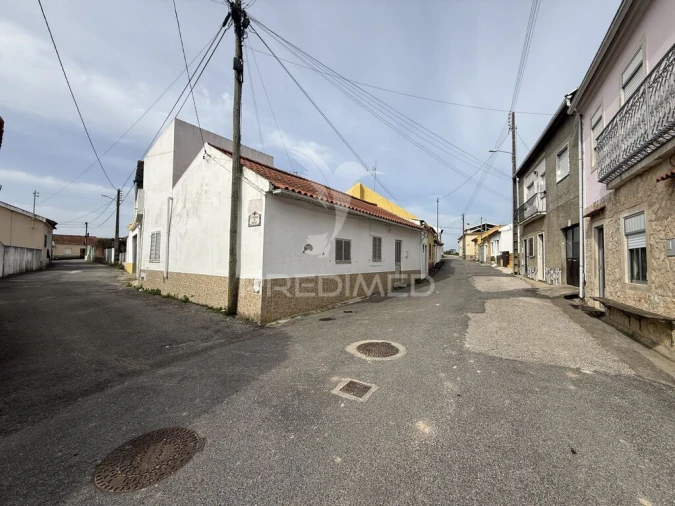 Moradia T2 para Venda em Pernes