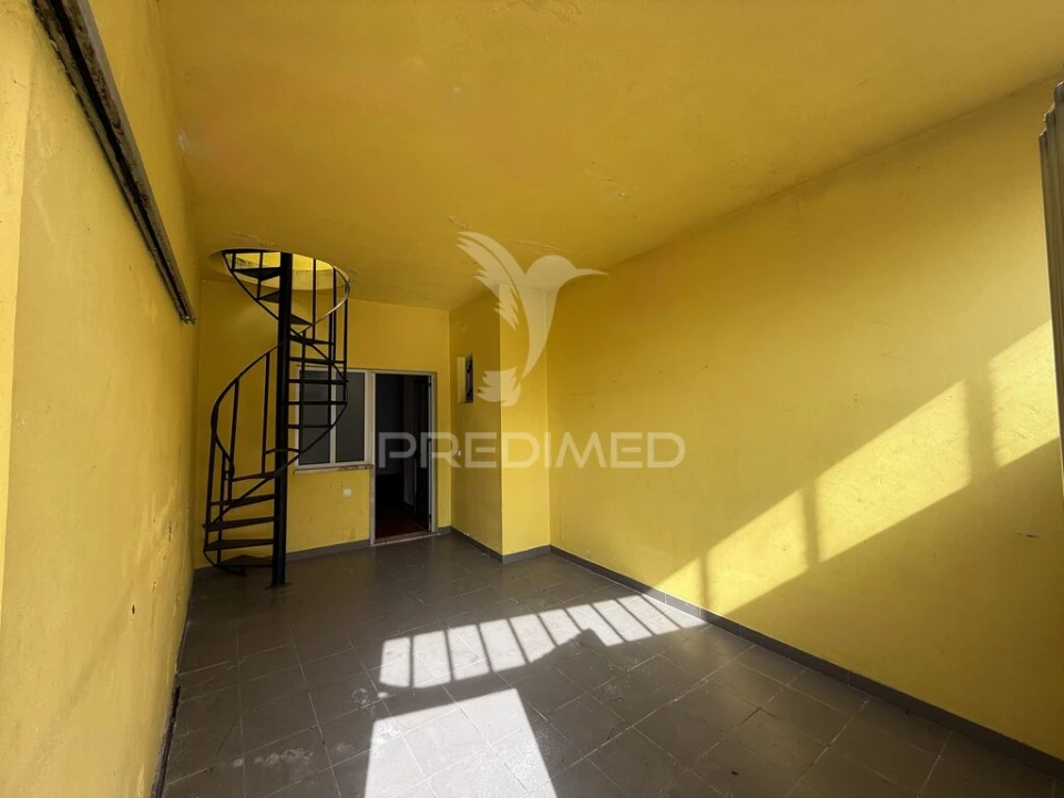 Moradia T2 para Venda em Pernes Foto 7