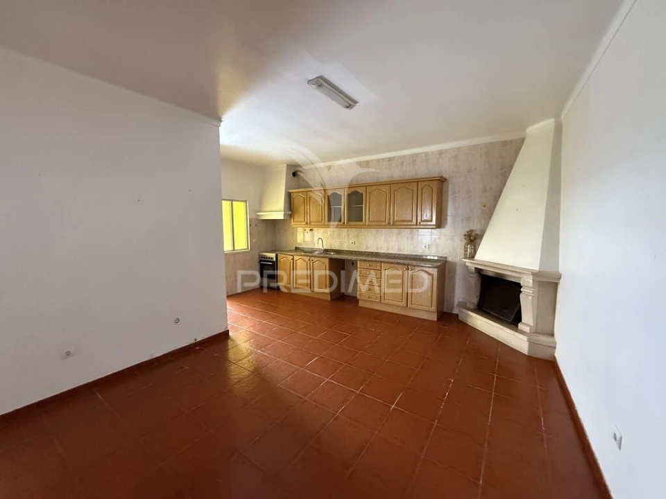 Moradia T2 para Venda em Pernes Foto 10