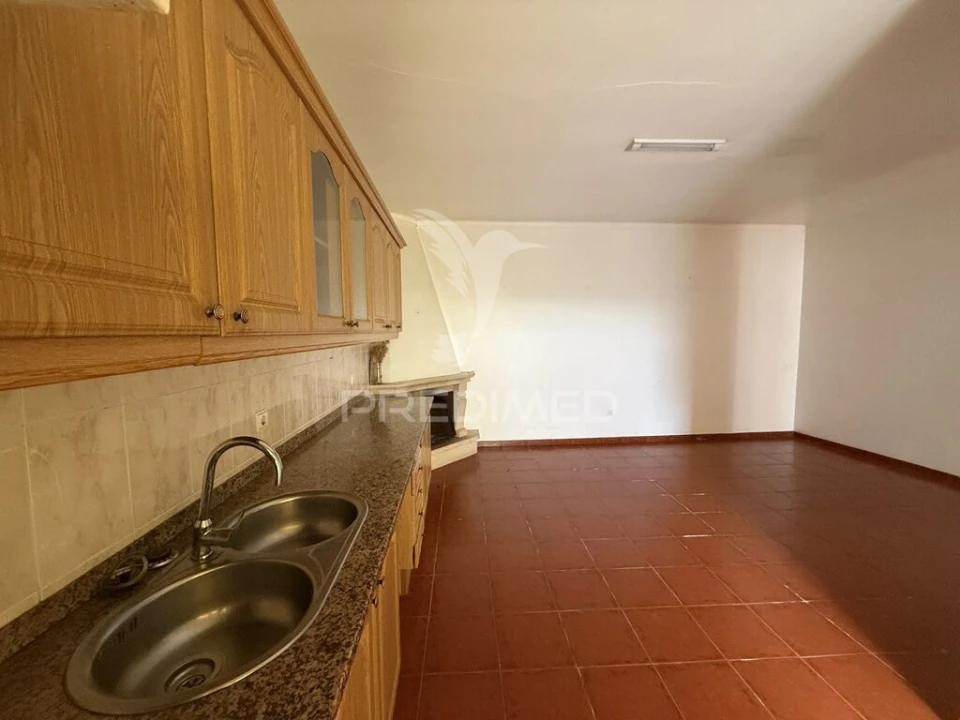 Moradia T2 para Venda em Pernes Foto 9