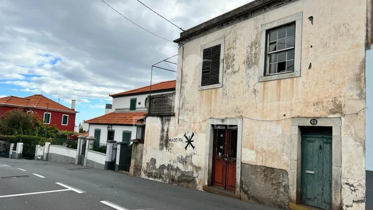 Moradia T4 para Venda em Funchal (Santa Luzia) Foto 4