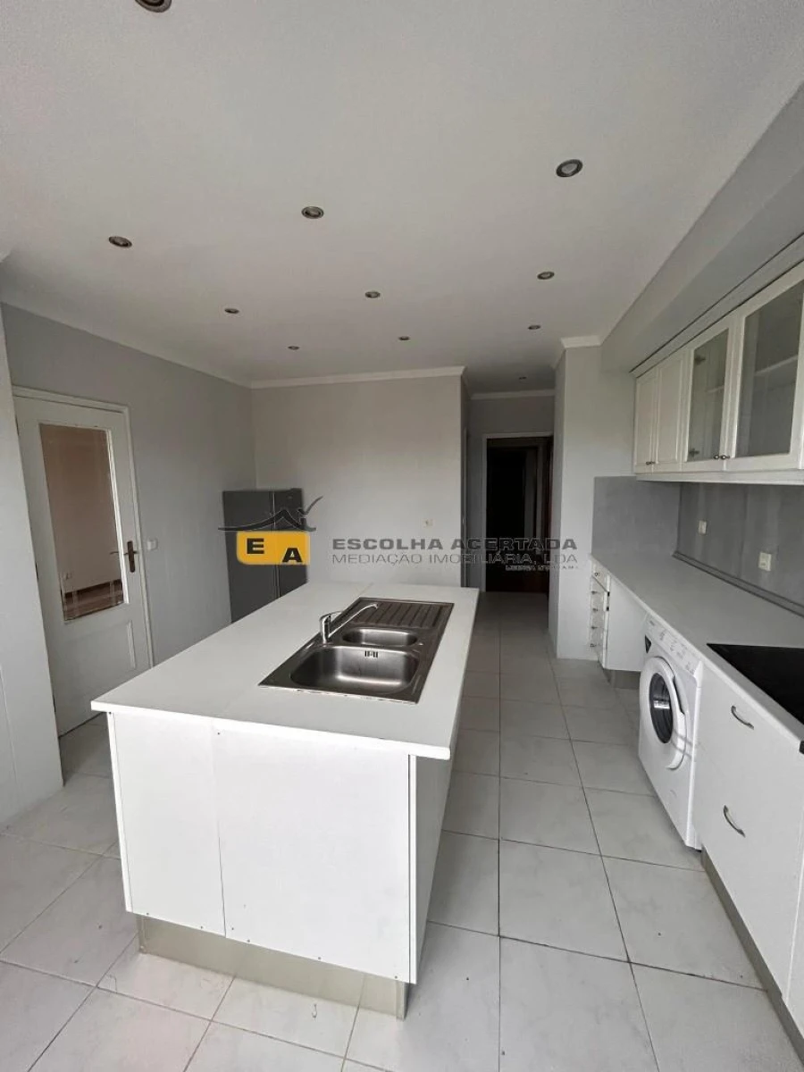 Apartamento T2 para Venda em Moreira Foto 18