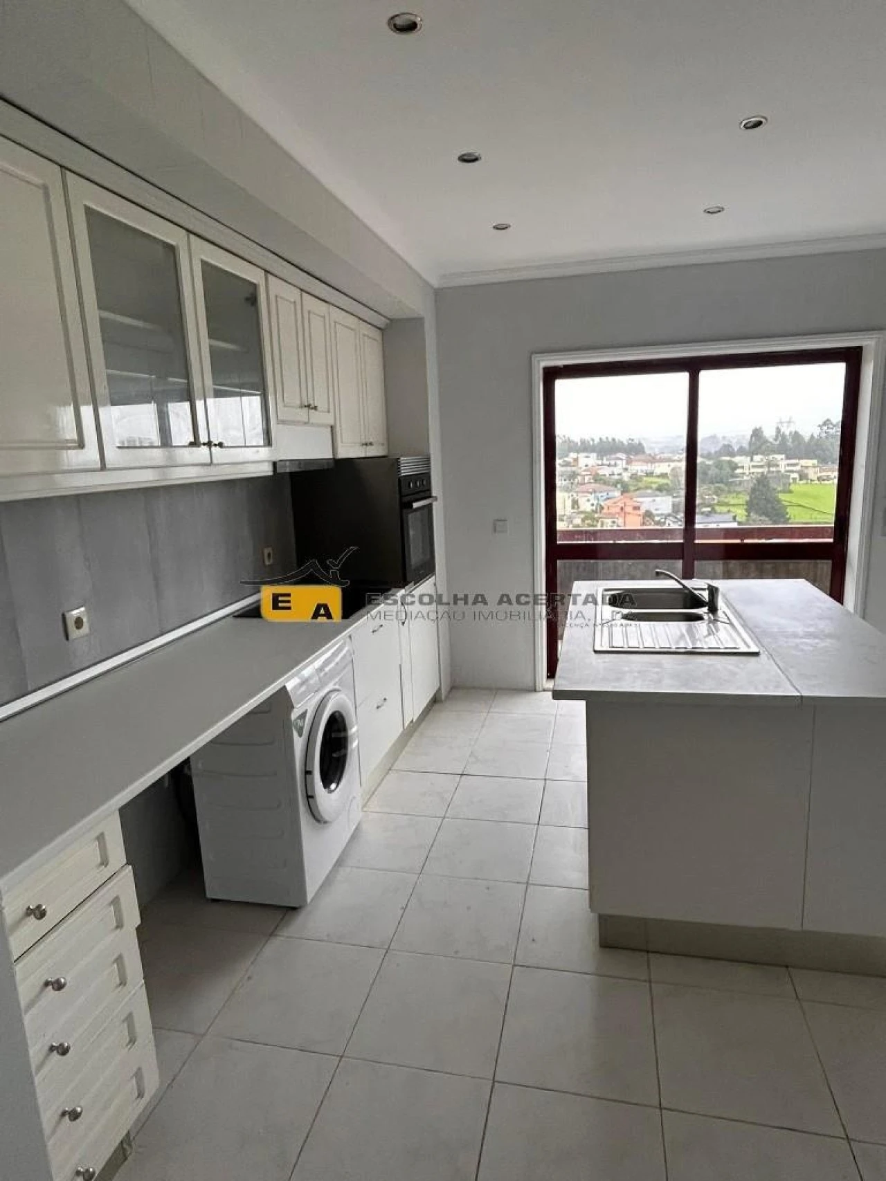 Apartamento T2 para Venda em Moreira Foto 2