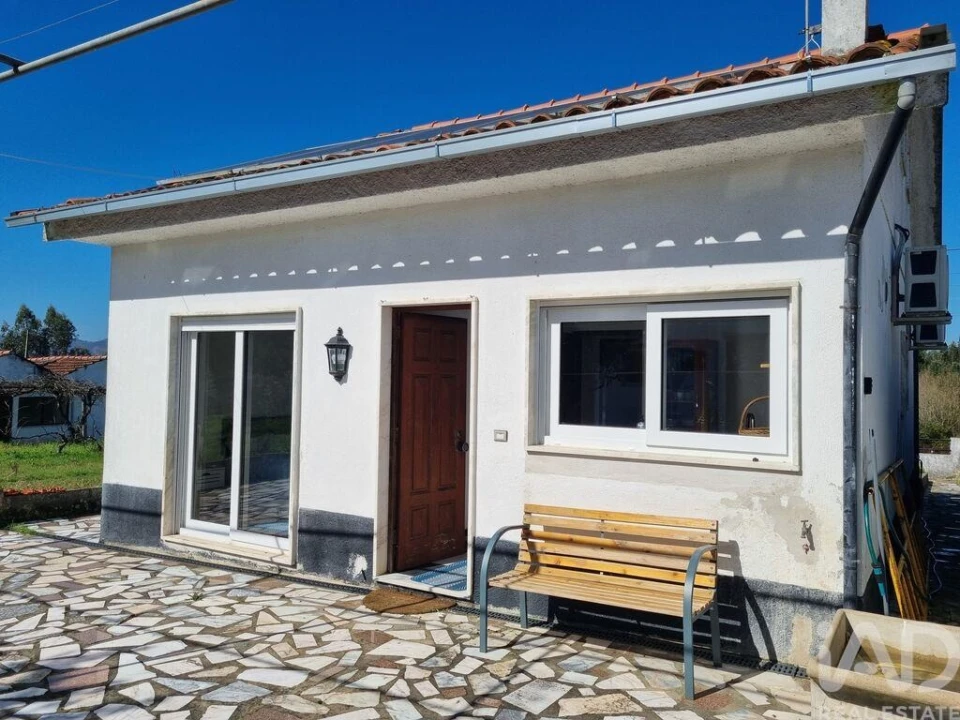 Moradia T2 para Venda em São Miguel de Poiares Foto 28