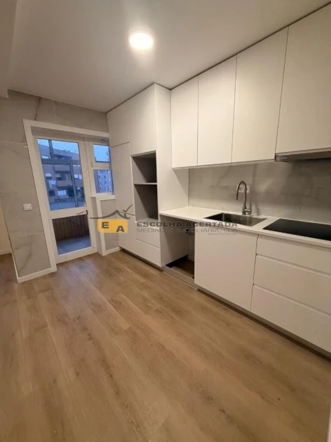 Apartamento T2 para Venda em Ermesinde