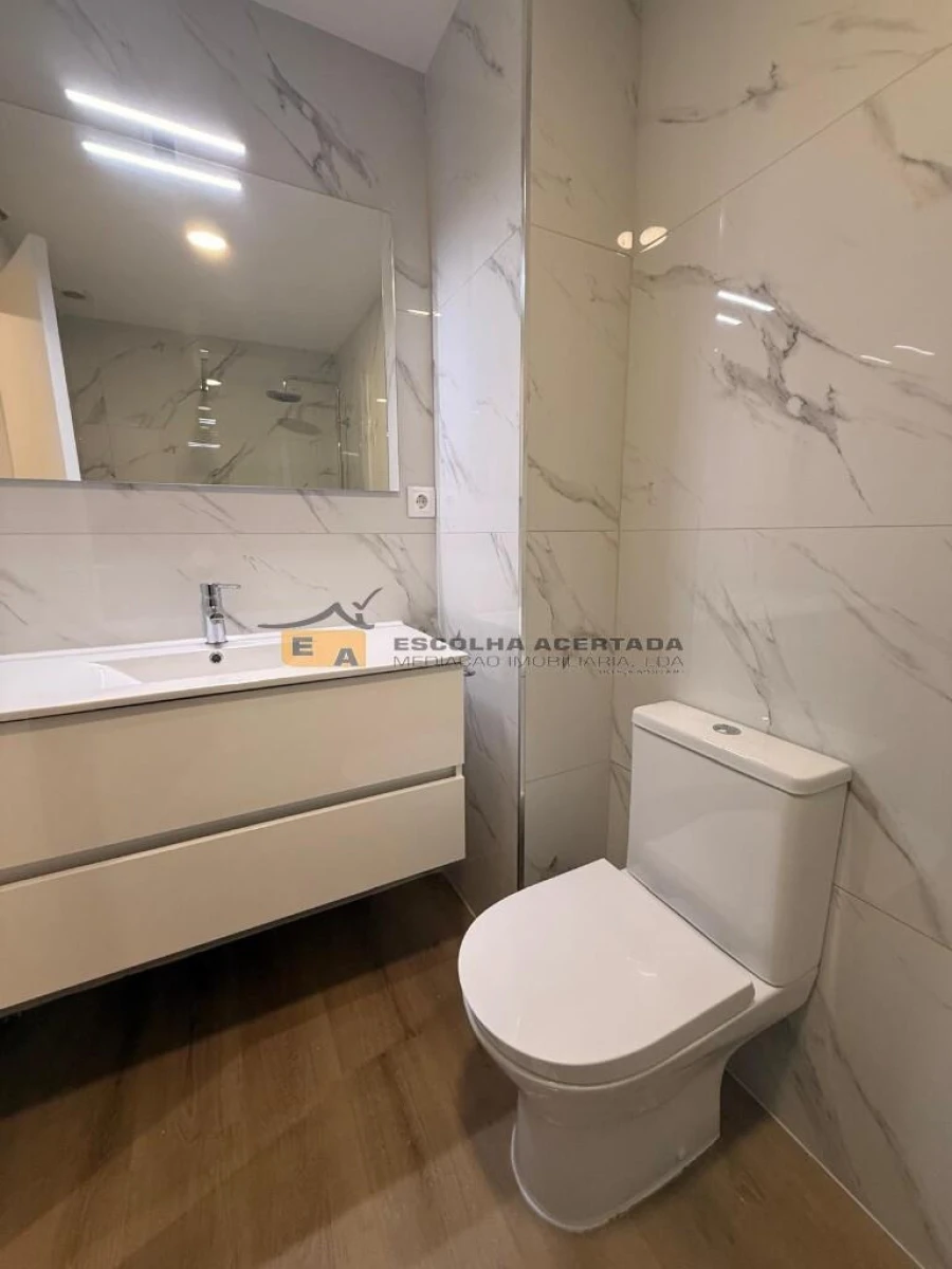 Apartamento T2 para Venda em Ermesinde Foto 18