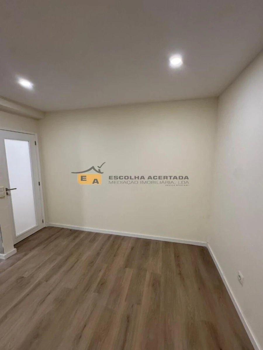 Apartamento T2 para Venda em Ermesinde Foto 14