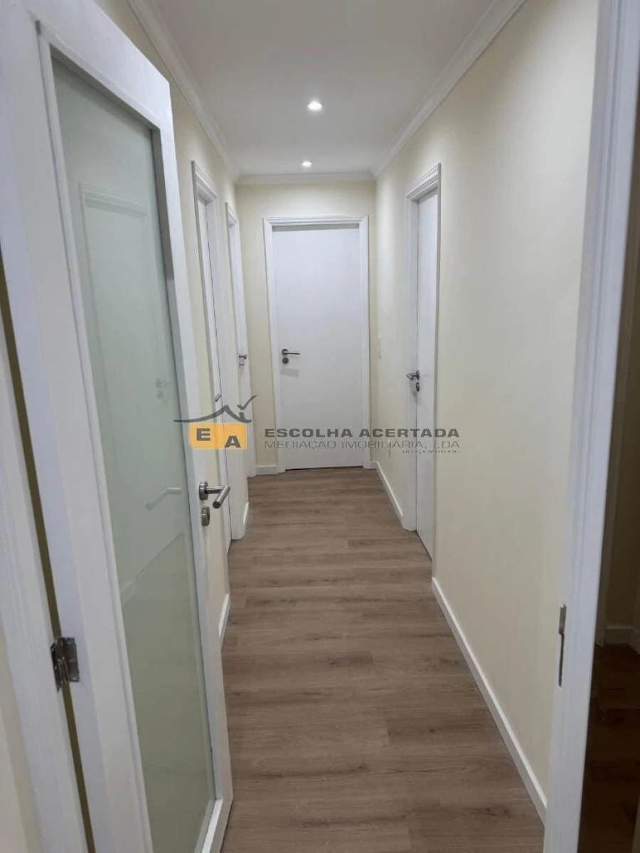Apartamento T2 para Venda em Ermesinde Foto 9