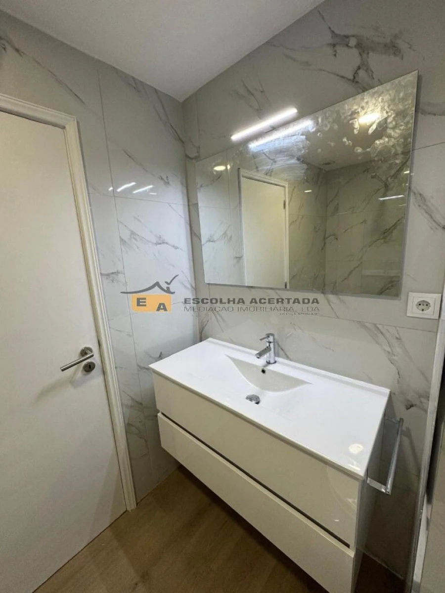 Apartamento T2 para Venda em Ermesinde Foto 11