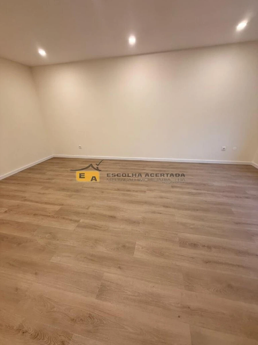Apartamento T2 para Venda em Ermesinde Foto 24