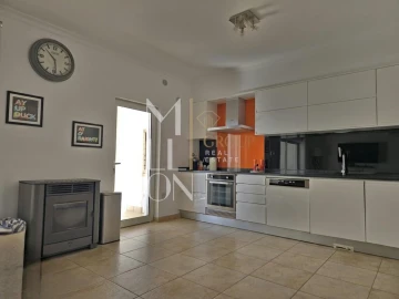 Apartamento T3 para Venda em Lagos (São Sebastião e Santa Maria)