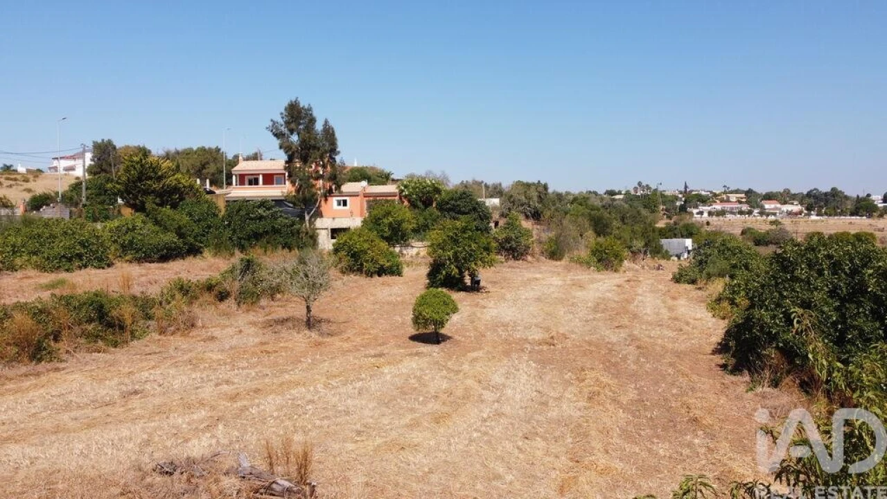 Terreno para Venda em Lagos (São Sebastião e Santa Maria) Foto 2
