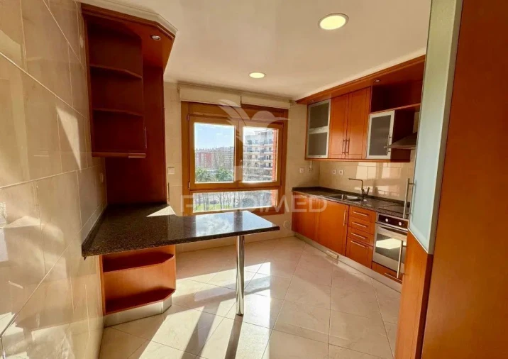 Apartamento T3 para Venda em Odivelas Foto 5