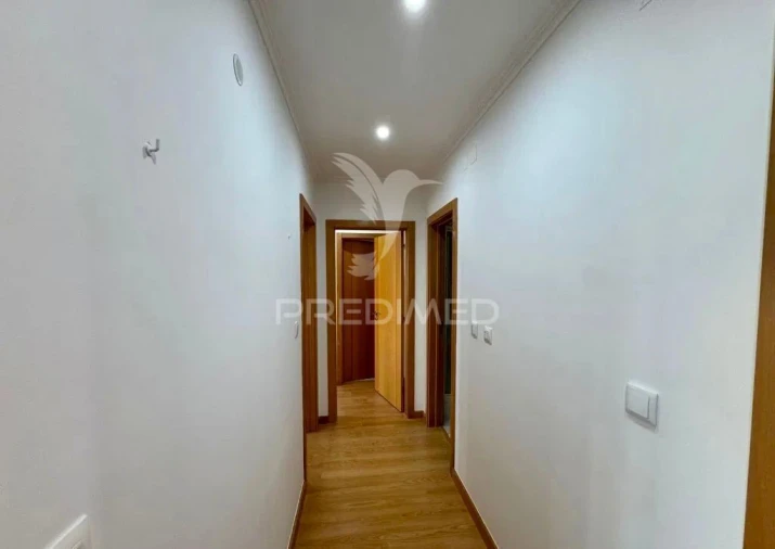 Apartamento T3 para Venda em Odivelas Foto 19