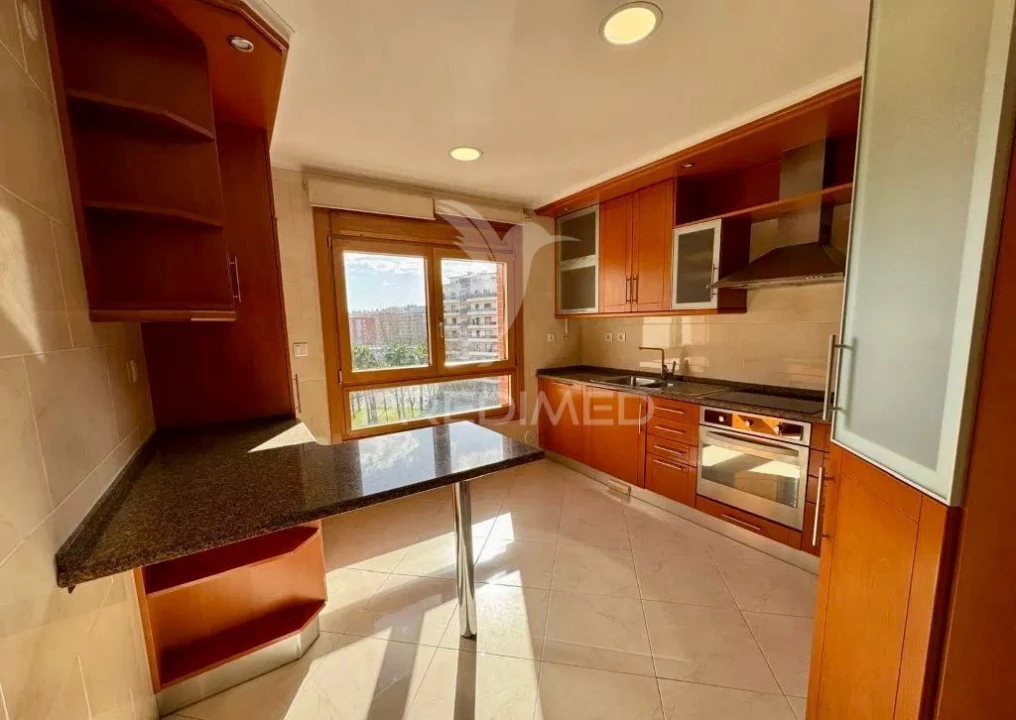 Apartamento T3 para Venda em Odivelas Foto 6