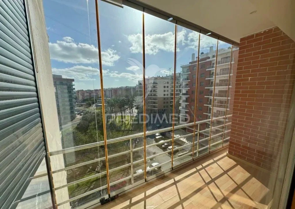 Apartamento T3 para Venda em Odivelas Foto 18