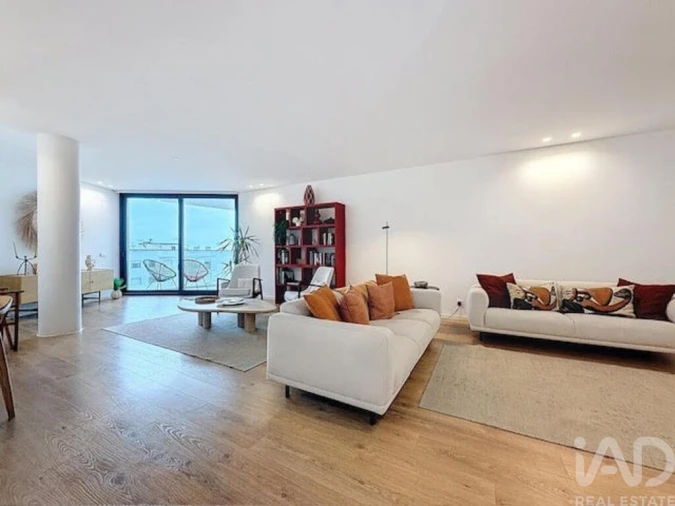 Apartamento T2 para Venda em Olhão Foto 7