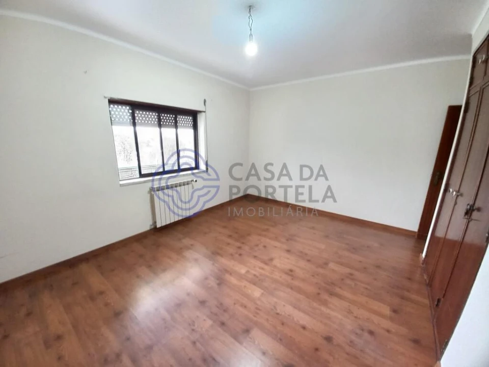 Moradia T4 para Venda em Serra e Junceira Foto 19