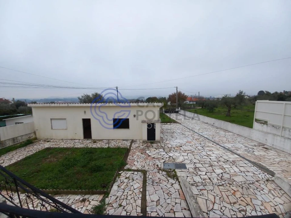 Moradia T4 para Venda em Serra e Junceira Foto 48
