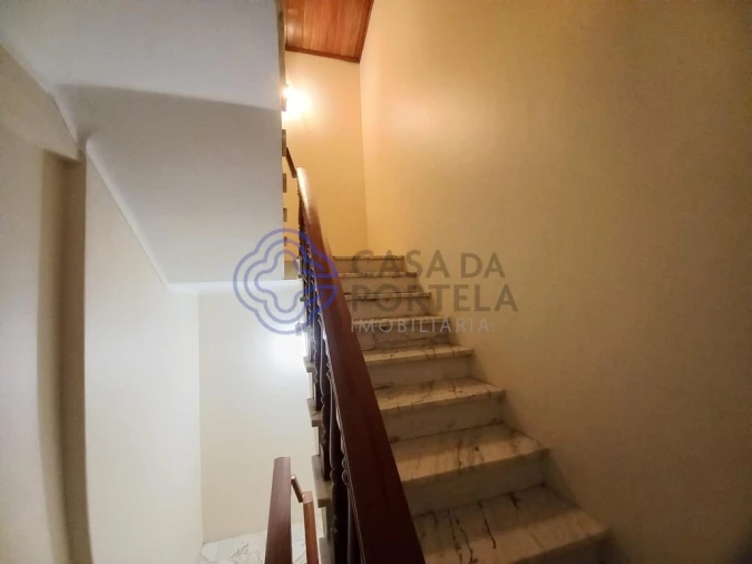 Moradia T4 para Venda em Serra e Junceira Foto 21