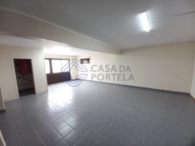 Moradia T4 para Venda em Serra e Junceira Foto 30