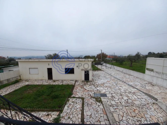 Moradia T4 para Venda em Serra e Junceira Foto 48