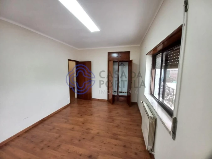 Moradia T4 para Venda em Serra e Junceira Foto 20