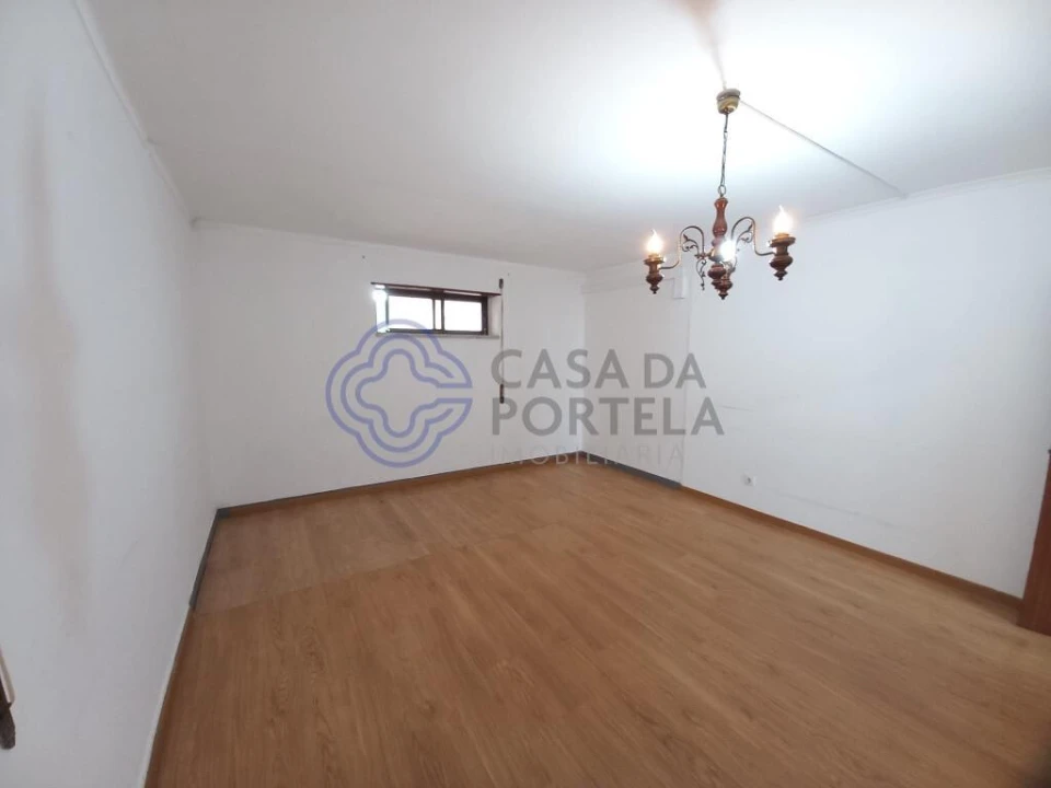 Moradia T4 para Venda em Serra e Junceira Foto 39