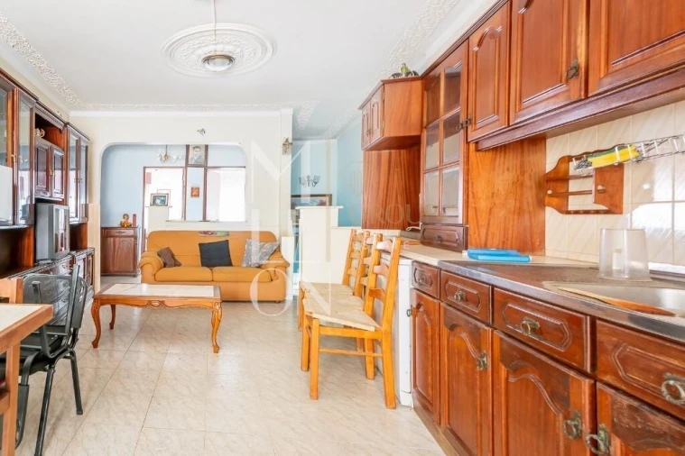 Prédio para Venda em Alvor Foto 8