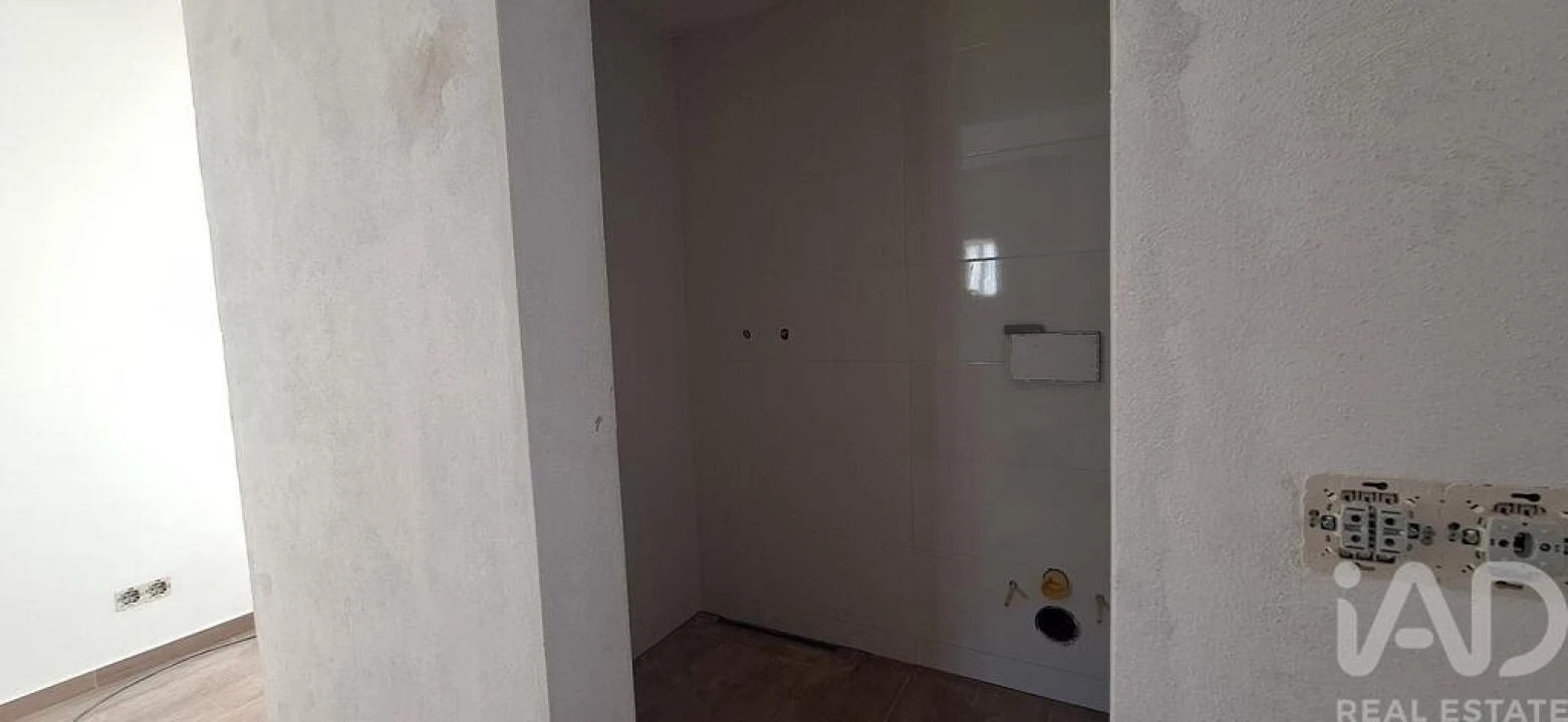 Moradia T1 para Venda em Santa Luzia Foto 8