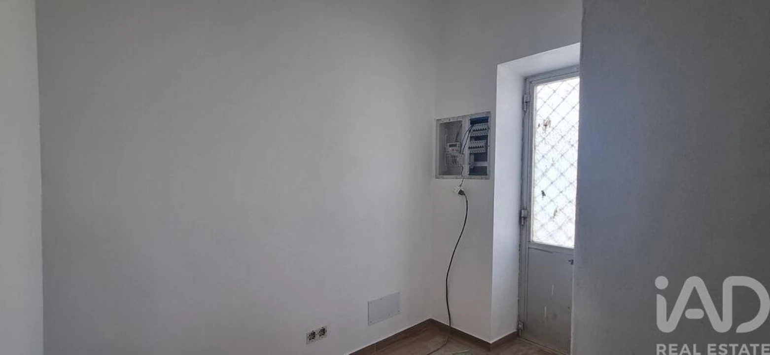 Moradia T1 para Venda em Santa Luzia Foto 14