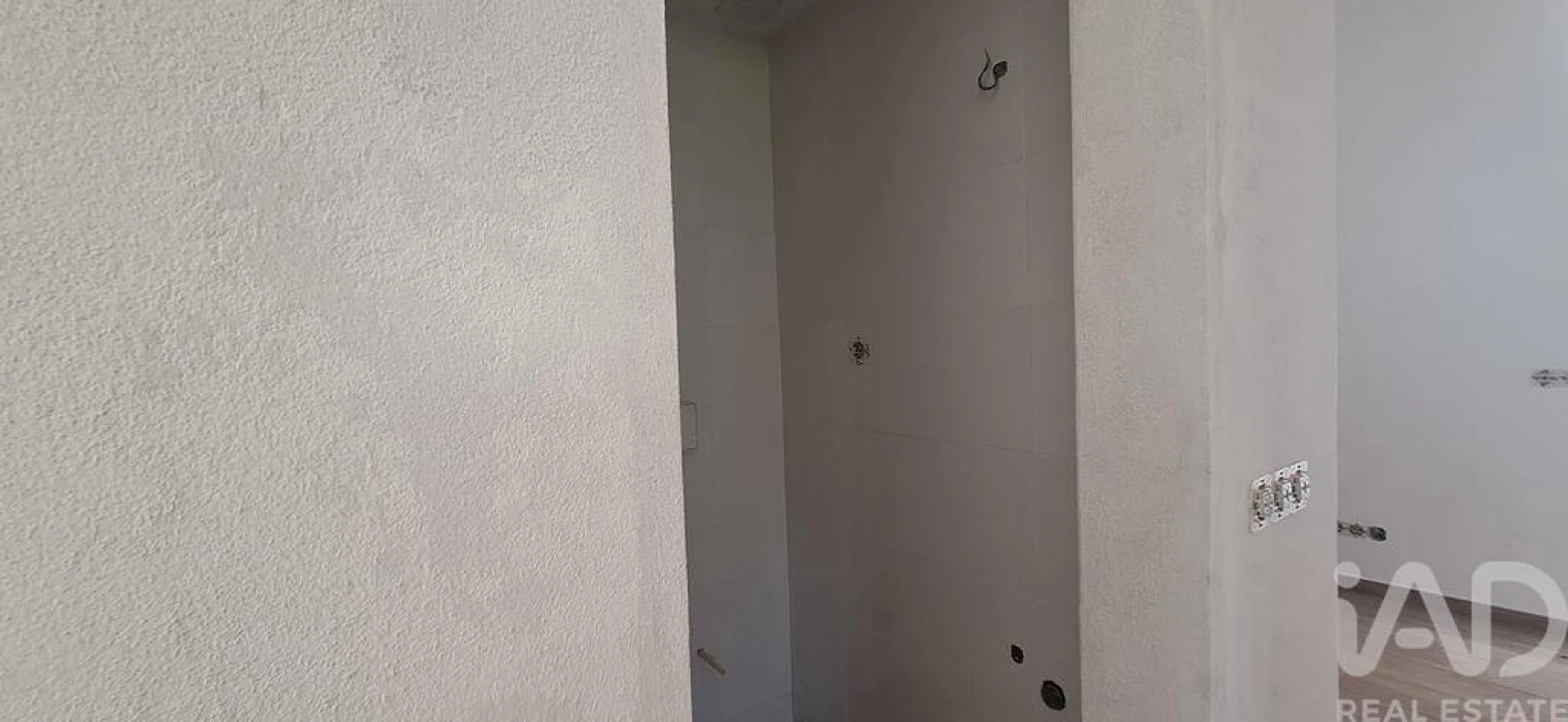 Moradia T1 para Venda em Santa Luzia Foto 7