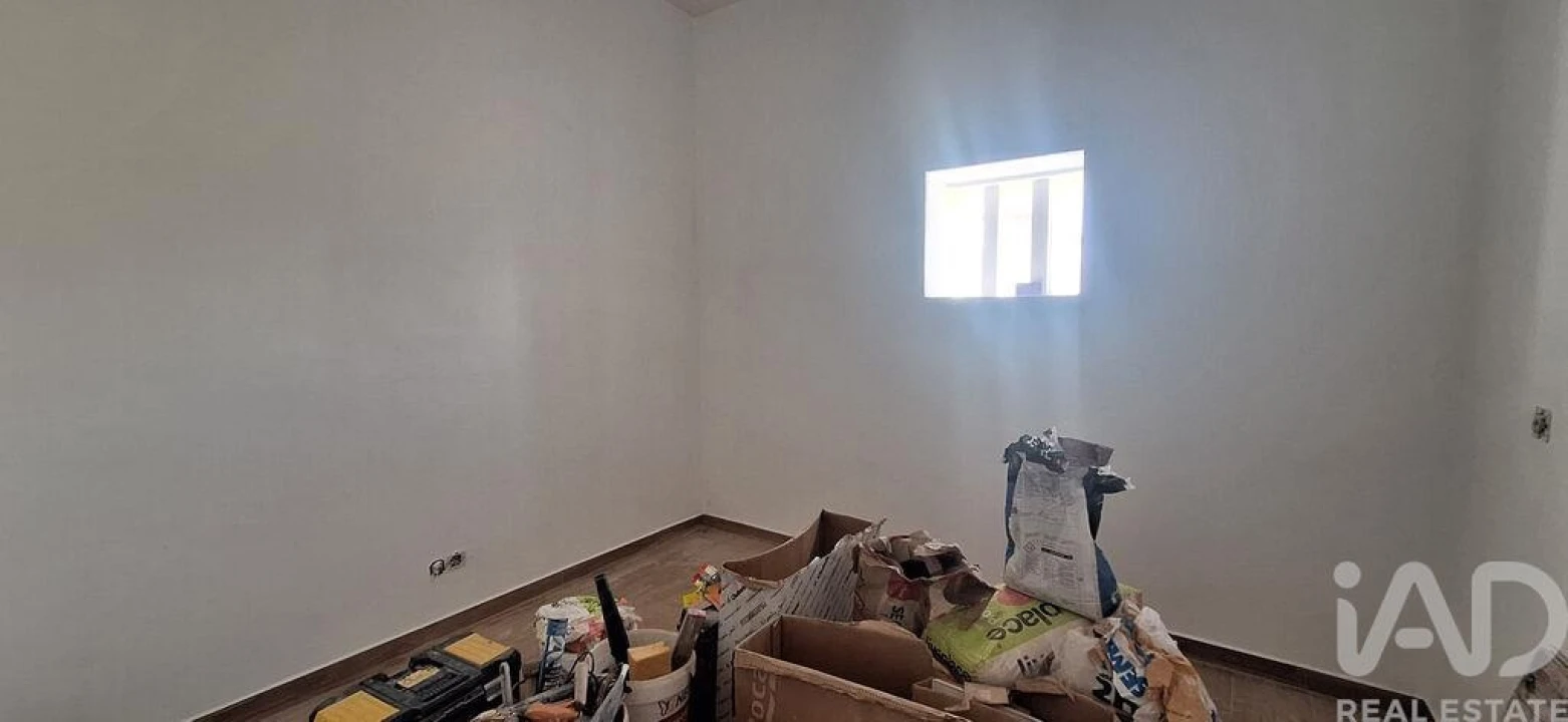 Moradia T1 para Venda em Santa Luzia Foto 11