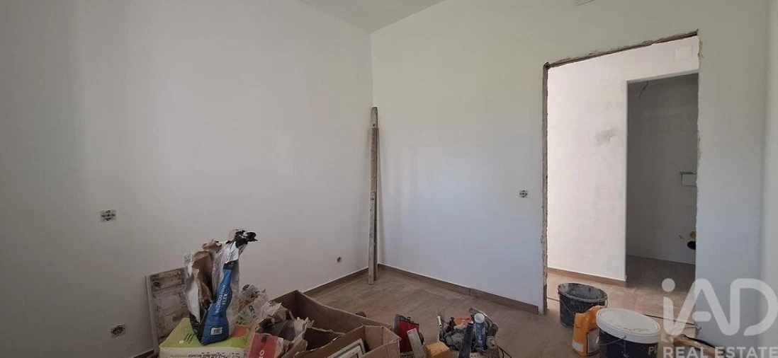 Moradia T1 para Venda em Santa Luzia Foto 12