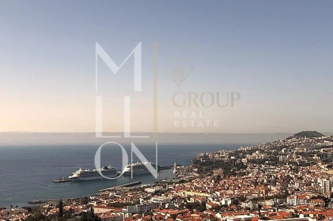 Apartamento T2 para Venda em Funchal (Santa Maria Maior) Foto 1