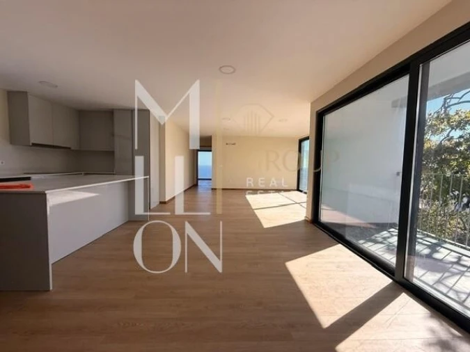 Apartamento T2 para Venda em Funchal (Santa Maria Maior) Foto 3