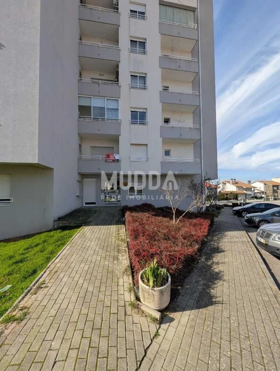 Apartamento T3 para Venda em Samil Foto 1