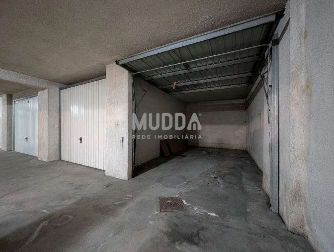 Apartamento T3 para Venda em Samil Foto 12
