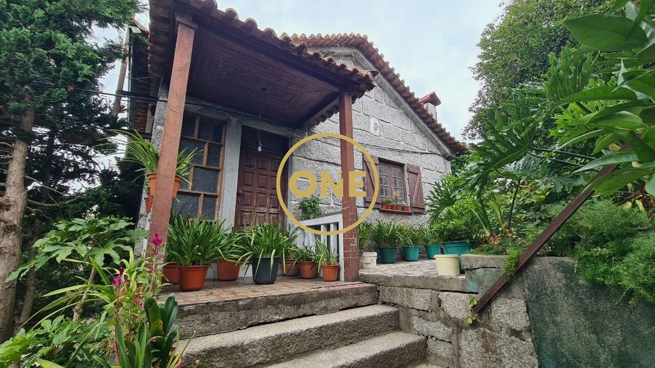 Moradia T5 para Venda em Fermentões Foto 1