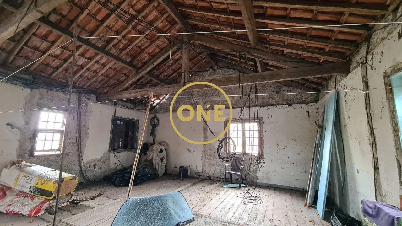 Moradia T5 para Venda em Fermentões Foto 5