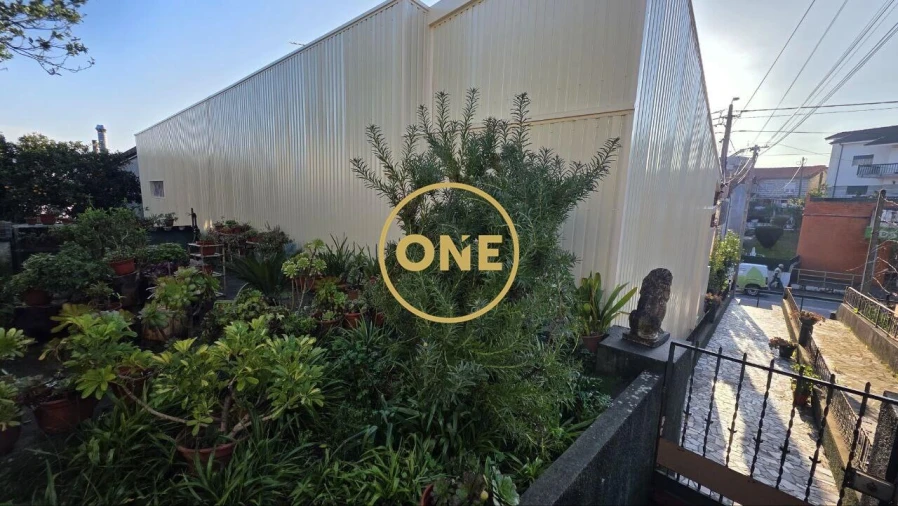 Moradia T5 para Venda em Fermentões Foto 8