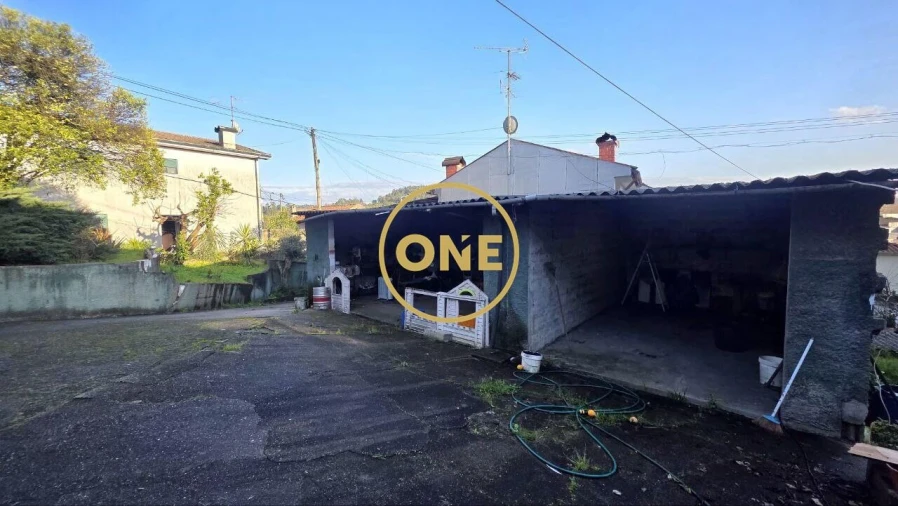 Moradia T5 para Venda em Fermentões Foto 10