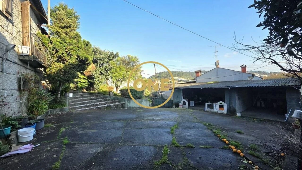 Moradia T5 para Venda em Fermentões Foto 9